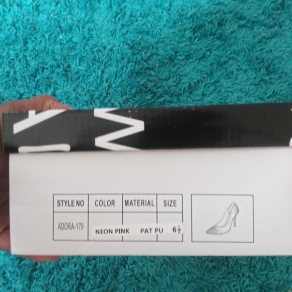 Studded 👠 - Picture 3 of 5